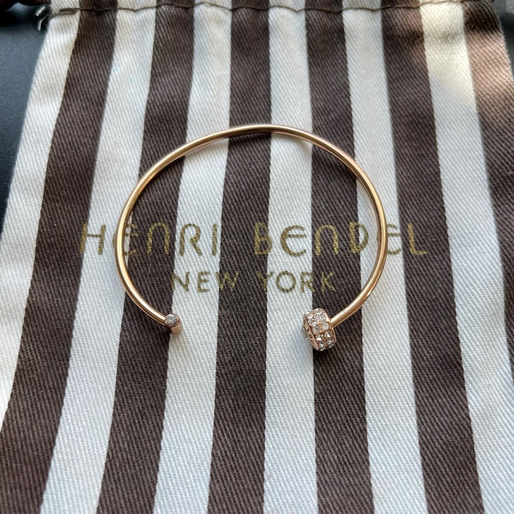 Henri Bendel Luxe Arrow Cuff Bracelet Rose Gold